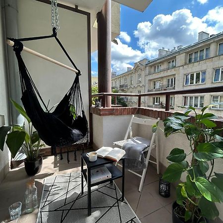 Oomph Warsaw Center Well Designed Apartment With Balcony Buitenkant foto