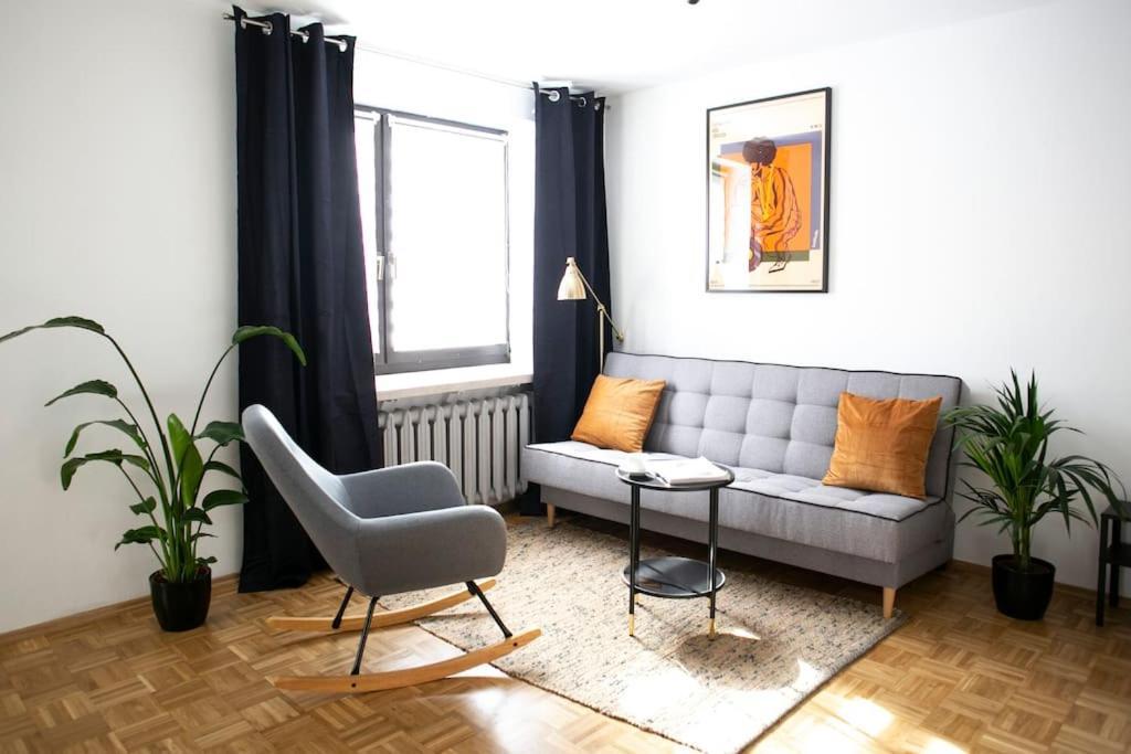 Oomph Warsaw Center Well Designed Apartment With Balcony Buitenkant foto